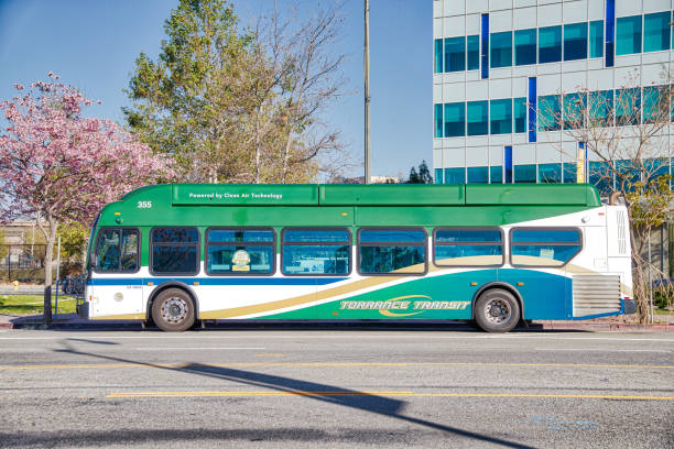 torrance transit line 4x bus am los angeles downtown terminal station - 4x stock-fotos und bilder