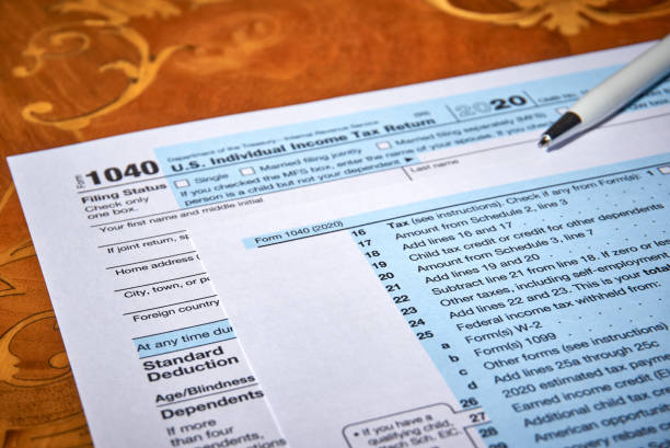 istock US 1040 Tax Form 1305765904
