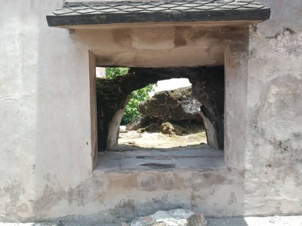 istock Sari garden,The window in Pulo kenanga 1305782791