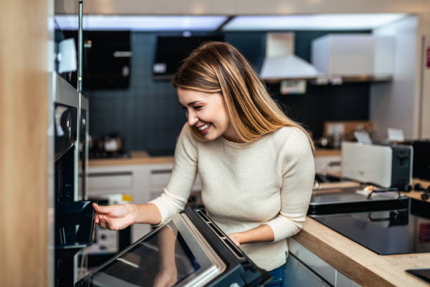 istock Young couple in shopping 1305796438