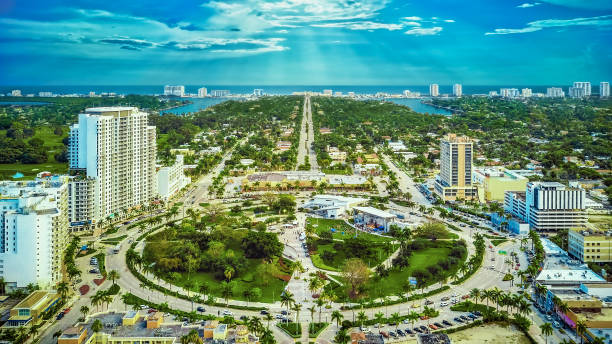 Aerial View of Arts Park at Young Circle in Hollywood, Florida OcuDrone Aerial Landscape Collection hollywood florida photos stock pictures, royalty-free photos & images