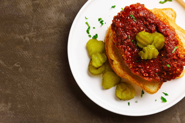 istock Nashville style hot chicken 1305845278