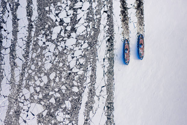 istock Icebreakers to clear the flow of the Vistula River 1305850190