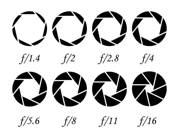 ilustraciones, imágenes clip art, dibujos animados e iconos de stock de diafragma de lente de cámara con números de valor de apertura. apertura del obturador de la cámara. conjunto de iconos de apertura. ilustración vectorial. - lens camera focus photography
