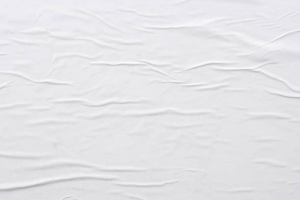 空白の白くくしゃくしゃと折り目付き紙のポスターテクスチャの背景 - 質感 ストックフォトと画像