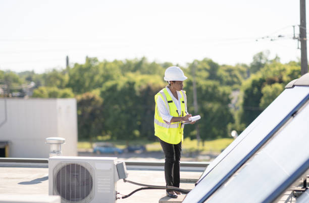 istock Career Opportunities In The Solar Industry 1305883926