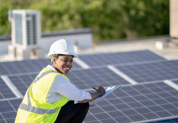istock Career Opportunities In The Solar Industry 1305883959