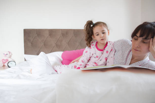 istock Mother and daughter 1305929970