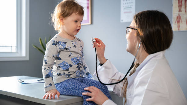 istock Preschooler visits doctor 1305998266