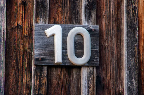 istock White font 