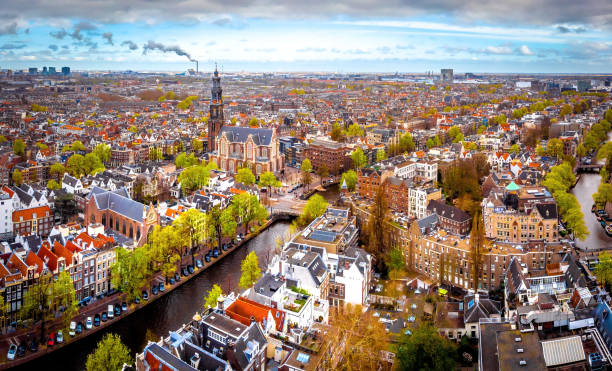 i̇lkbaharın başlarında amsterdam'ın havadan görünümü, hollanda - amsterdam stok fotoğraflar ve resimler