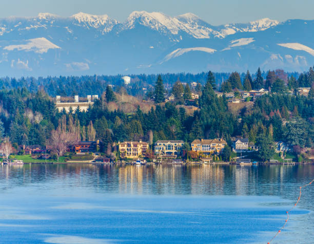 bellevue waterfront accueil - bellevue washington state photos et images de collection