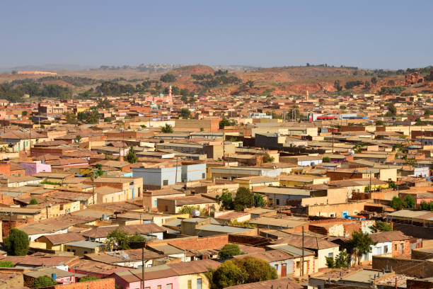 アバテ・アスマラとアクリヤの街並み、アスマラ、エリトリア - state of eritrea ストックフォトと画像
