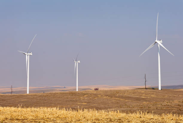 istock Windfarm Turbines Palouse 1306218366