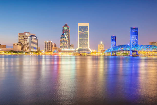 centro de skyline jacksonville florida ee.uu. - saint johns river fotografías e imágenes de stock