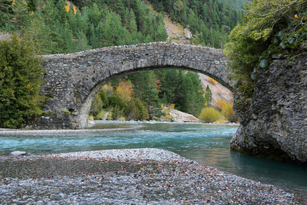 istock Stone bridgee in Bujaruelo valley, Spain 1306320133