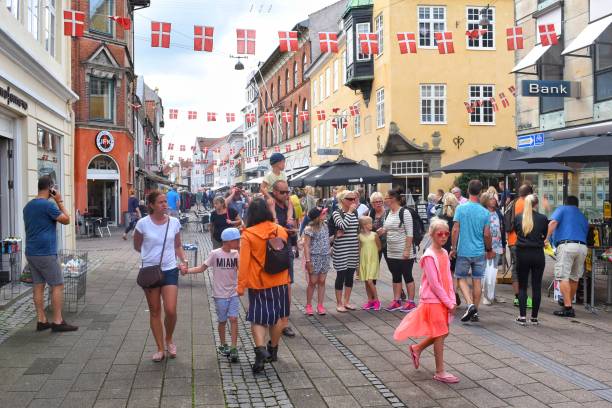 walking street on stengade road. - kronborg castle imagens e fotografias de stock