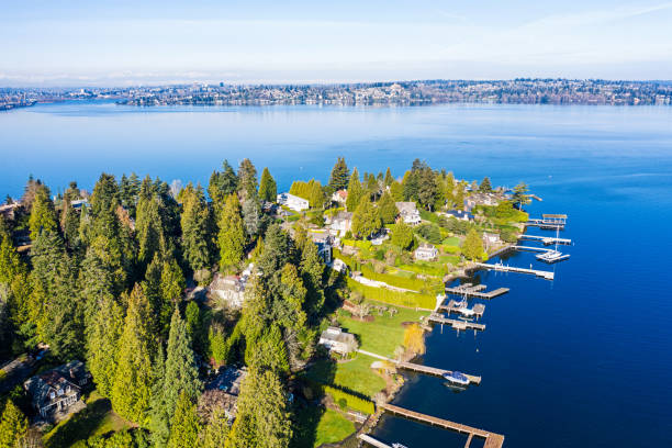 istock Waterfront Homes on Evergreen Point in Medina 1306416912