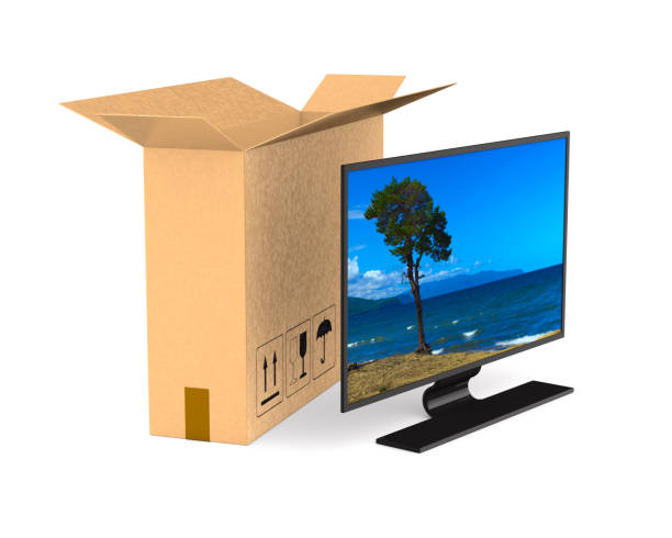 tv et boîte de cargaison sur le fond blanc. illustration 3d d’isolement - tv box photos et images de collection