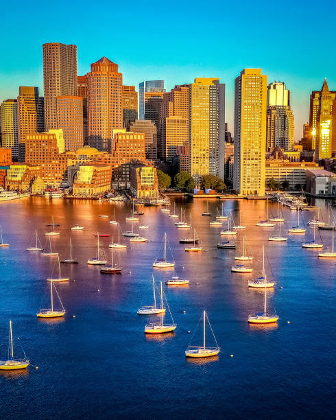 summer sun rise a boston, ma - boston charles river skyline massachusetts foto e immagini stock