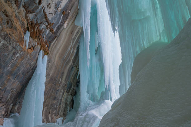 istock Ice Cave Grand Island Lake Superior 1306494167