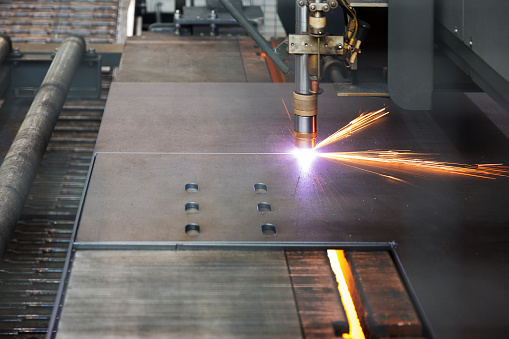 Industri Cnc Plasma Mesin Pemotongan Pelat Logam Foto Stok - Unduh