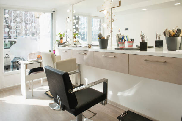 istock Interior of a small and modern beauty salon 1306609176