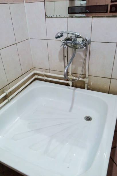 istock Small shower room in a cheap finish 1306626459