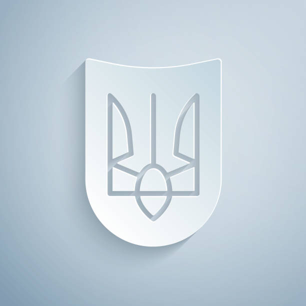 종이 회색 배경에 고립 된 우크라이나 아이콘의 국가 상징을 잘라. 우크라이나어 삼지창. 종이 아트 스타일. 벡터 - ukraine trident ukrainian culture coat of arms stock illustrations