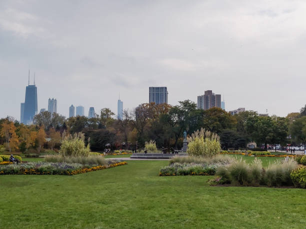 istock A view of the Chicago skyline 1306748051