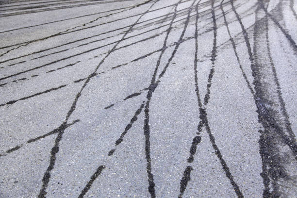 istock Wet street floor 1306882783