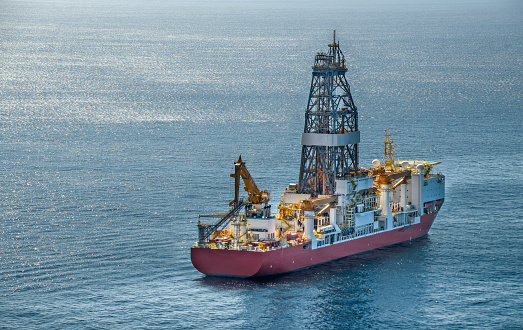 drill ship in the ocean