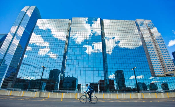 istock Big City Bicycle Commuter 1306909457