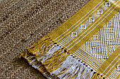 abstrakte-textile-textur-oder-hintergrund.jpg?b=1&s=170x170&k=20&c=Azbm4usRC2TyidK2J8KnfgieqWMq8hEQWdmEXHjjRo8=