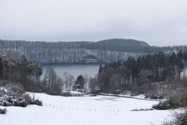 istock Pulvermaar in winter 1306971577