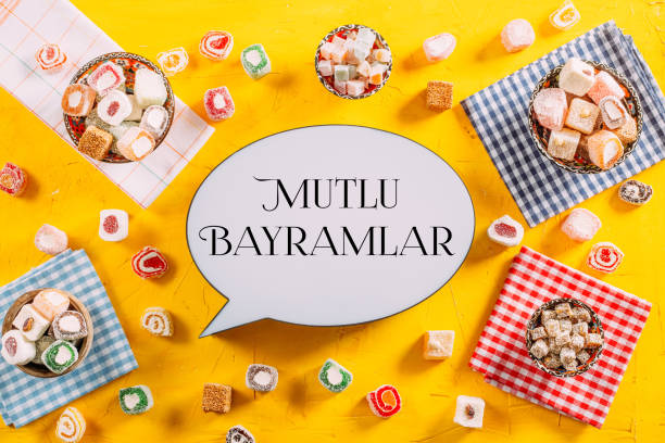 mutlu bayramlar text and turkish delights - turkish delight imagens e fotografias de stock