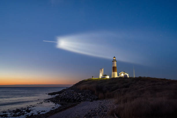 istock SpaceX rocket launch visible from Montauk Lighthouse Point in New York 1307076008