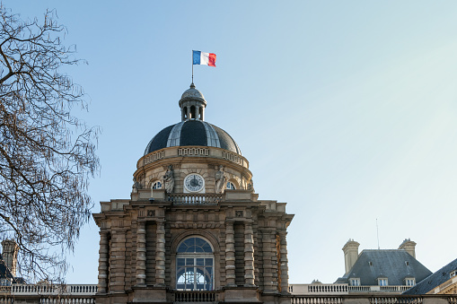Edificio del Senado francés photo