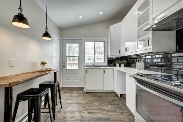 istock New Canadian Luxury House 1307122717