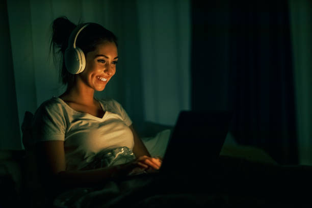 istock Woman working online from home 1307148870