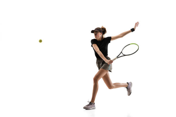 젊은 백인 전문 스포츠 여자 재생 테니스 고립 된 에 흰색 배경 - tennis racket ball isolated 뉴스 사진 이미지