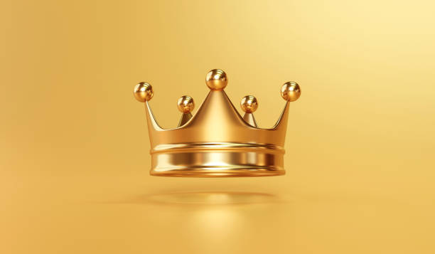 corona real de oro sobre fondo dorado con tesoro emperador. renderizado 3d. - coronation fotografías e imágenes de stock