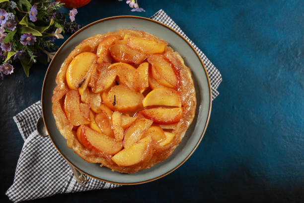 tarte tatin - tart apple tart apple dessert zdjęcia i obrazy z banku zdjęć