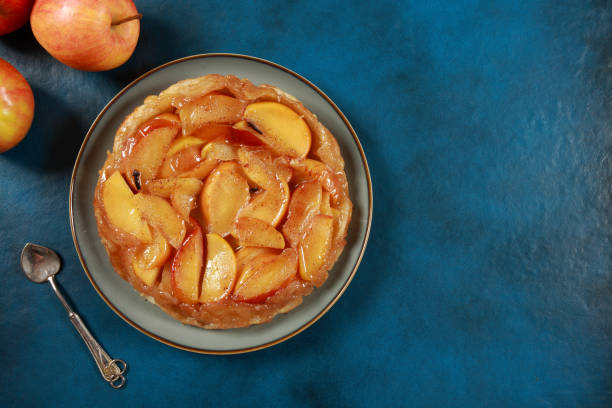 istock Tarte Tatin 1307216119