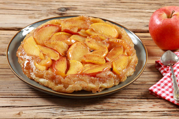 istock Tarte Tatin 1307216142