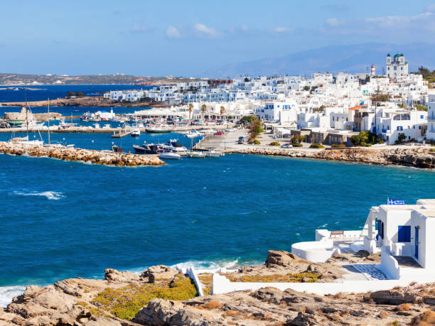 vista aerea dell'isola di paros - paros foto e immagini stock