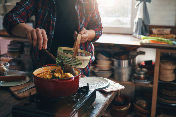 istock Tuscan Tortellini Soup 1307266943