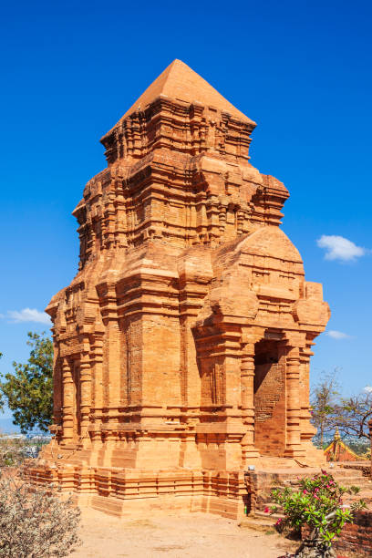 istock Poshanu Po Sahu Inu Tower 1307290756