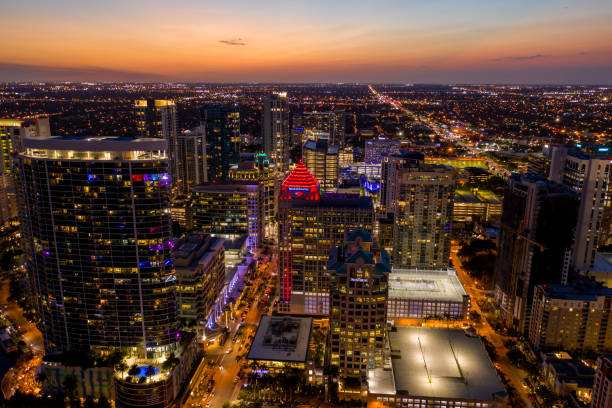 luftbild bank of america tower downtown fort lauderdale fl - fort lauderdale aerial view city florida stock-fotos und bilder