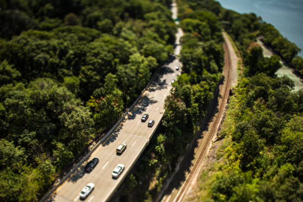 traffico stradale di new york visto da george washington bridge - overhead cable car car usa avenue foto e immagini stock